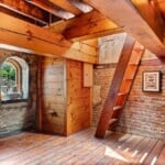 33 Bonus Room