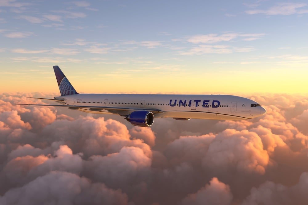 Boeing 777 United Airlines Flying Over Amazing Sunset 3d Illustration, 26 Jul. 2022, Sao Paulo, Brazil.