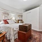 2132 Sarah Street 9