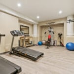2132 Sarah Street 26