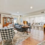 2132 Sarah Street 21