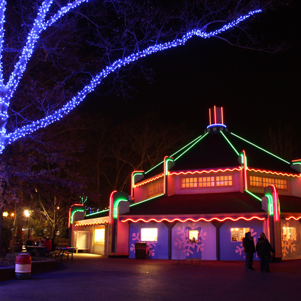 Kennywood Shines With More Than 1.5 Million Holiday Lights Pittsburgh