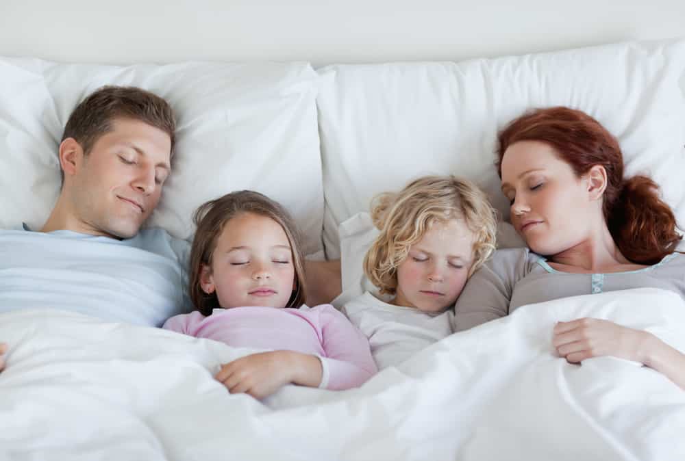 Family Sleep Report reveals 1 in 4 parents sleep less than 6 H hours