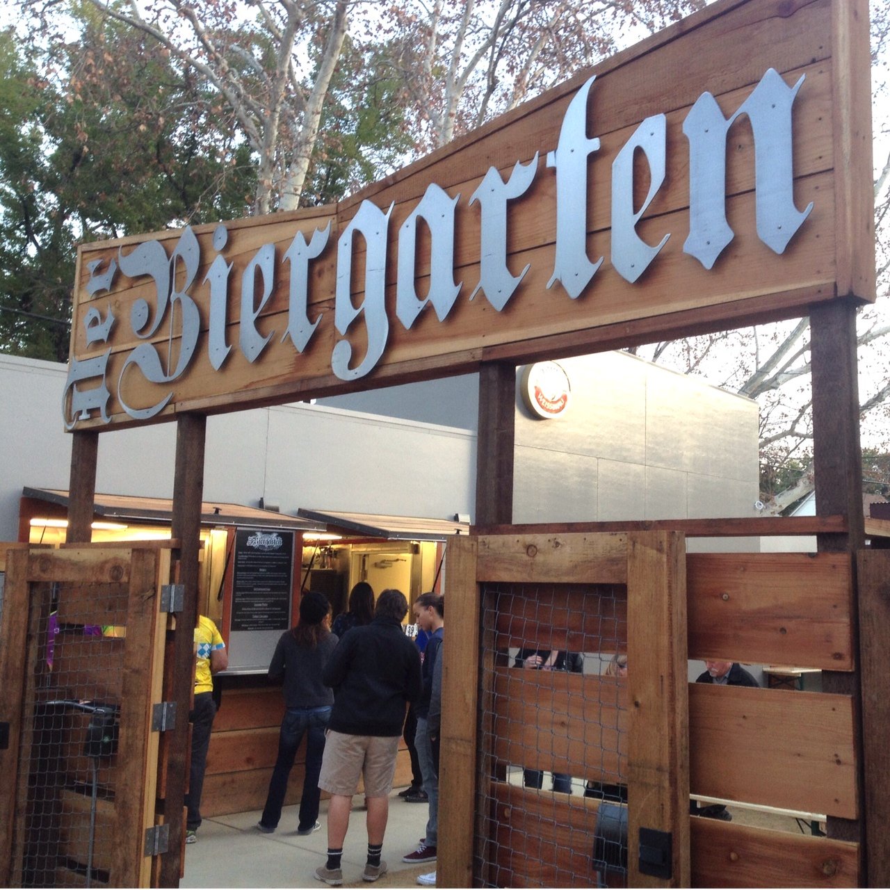 Der Biergarten opens as midtown's latest beer destination - Sactown