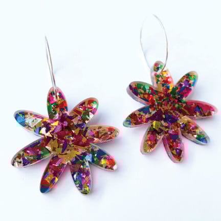 style gift guide flower hoop earrings