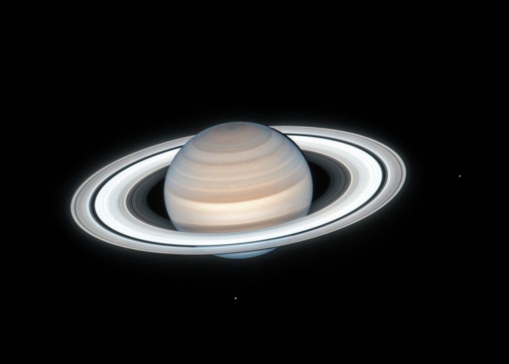 Hubble Sees Summertime On Saturn