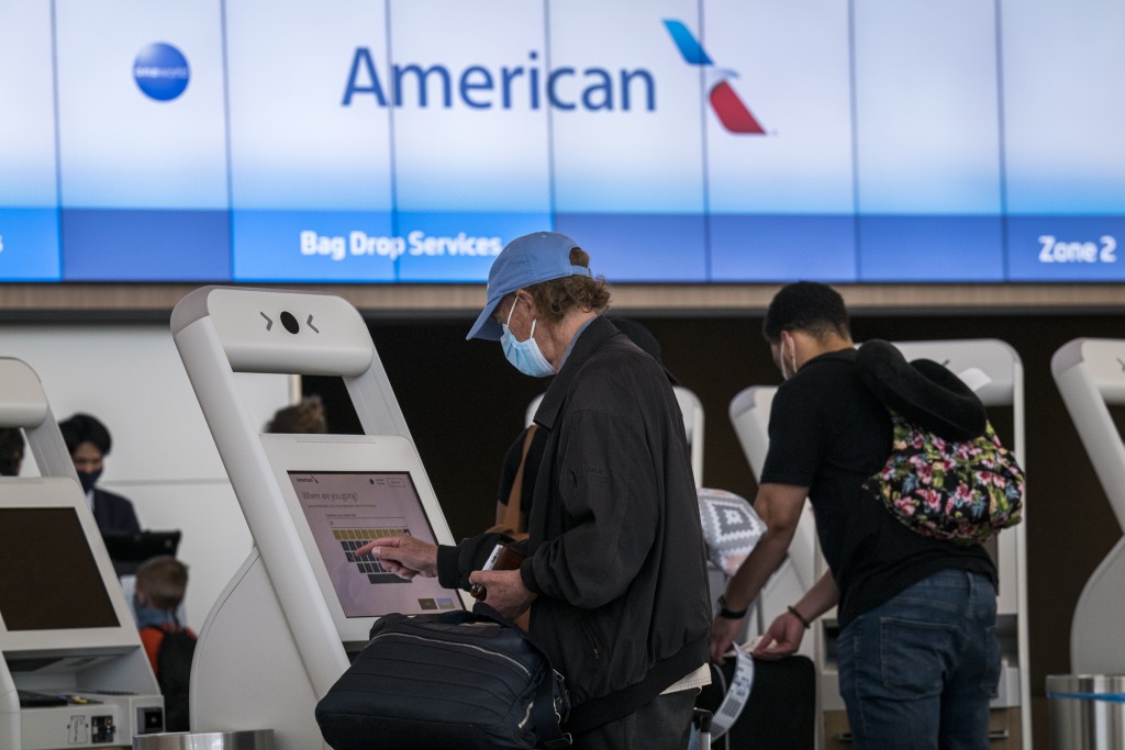 American Air To Book Full Planes, Shelve Social Distancing