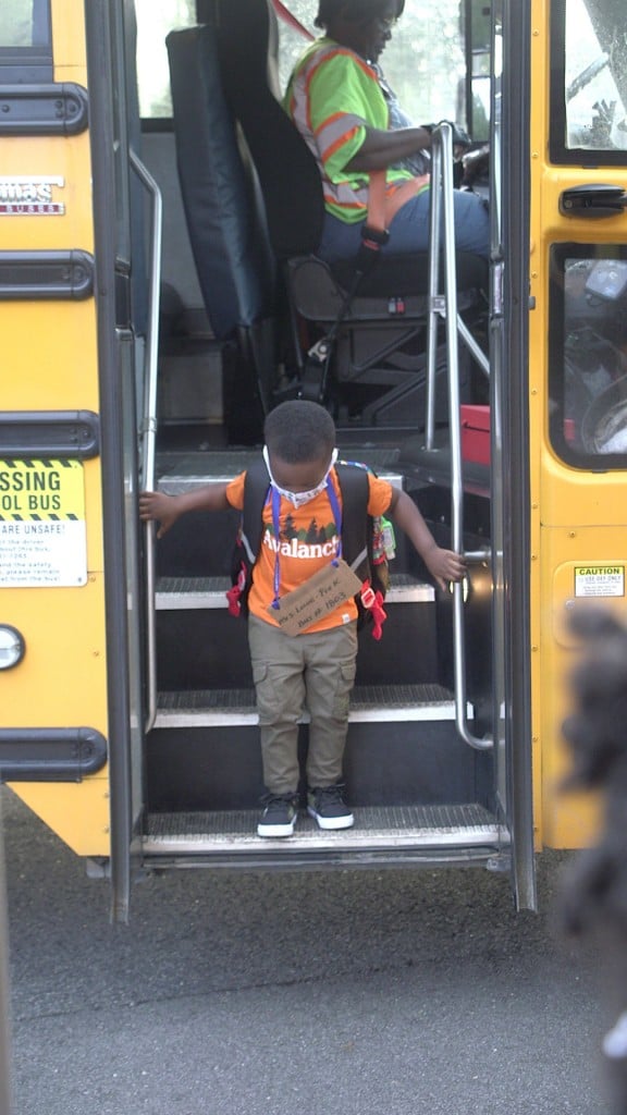 Prek Students Firstday Isecs Olds Bus 5.jpg.00 00 00 29.still001