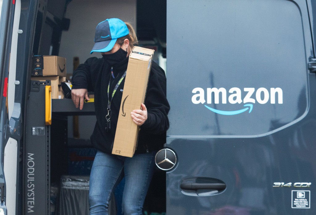 Amazon.com Inc Deliveries Ahead Of Black Friday
