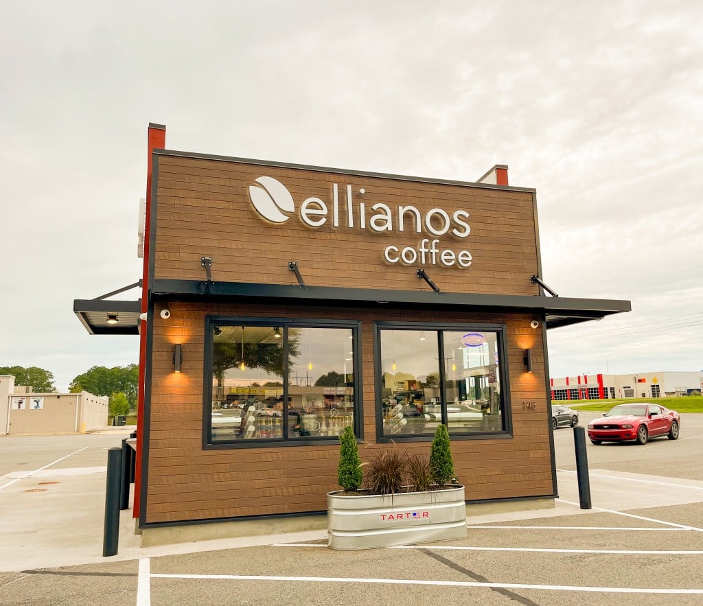 Ellianos Tifton Store Facade Pr Image