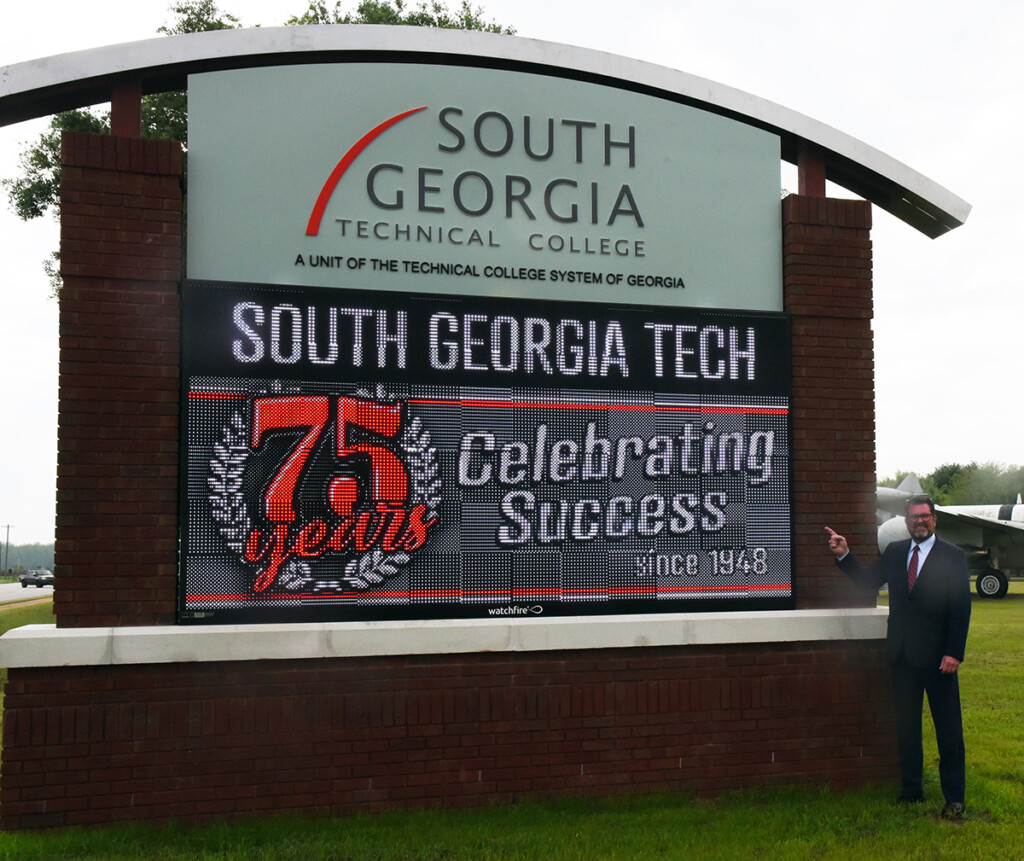 John 75thanniversary Sign 4 2023
