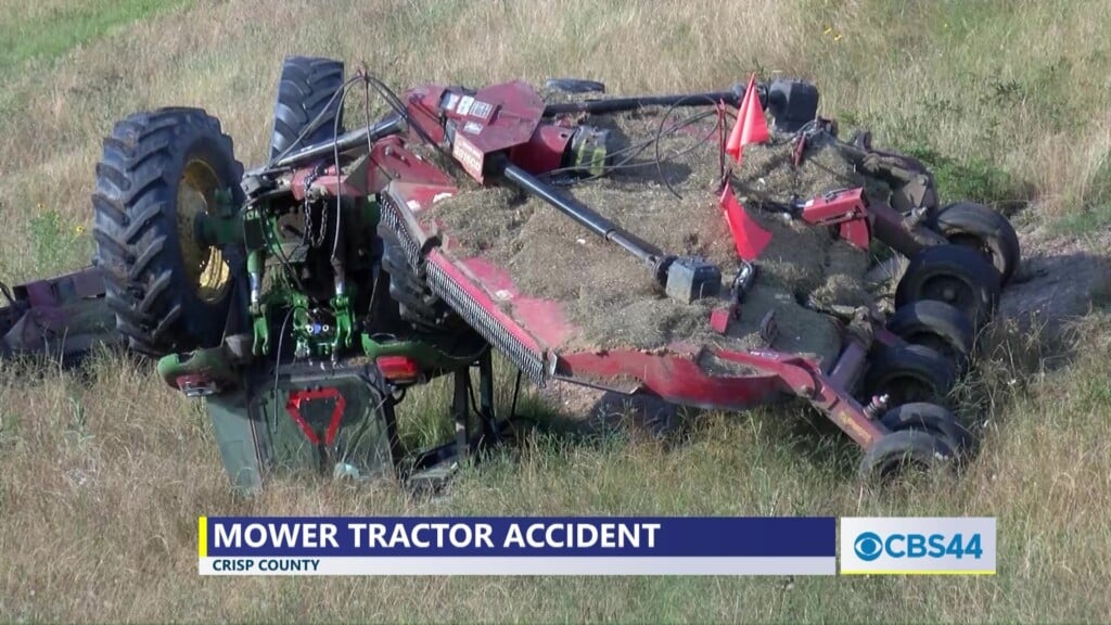 Mower, Tractor Accident In Crisp Co. Monday