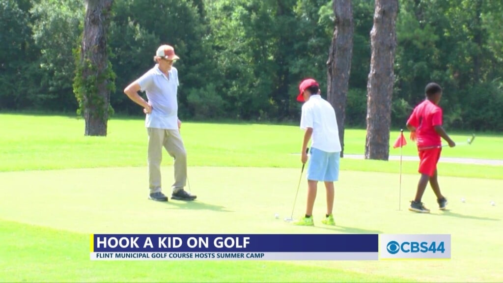Flint Municipal Golf Course Holds "hook A Kid On Golf" Summer Camp