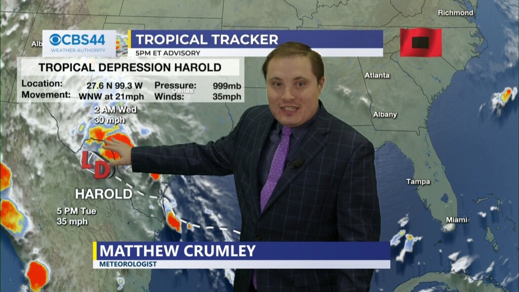 Late Main 11pm Wx 8 22 23 01