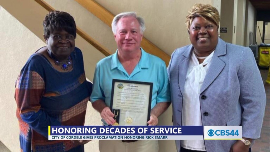 Cordele City Commission Issues Proclamation In Honor Of Ricky Smarr