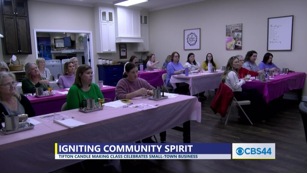 Tifton Candle Making Class Celebrates Small Town Businesses