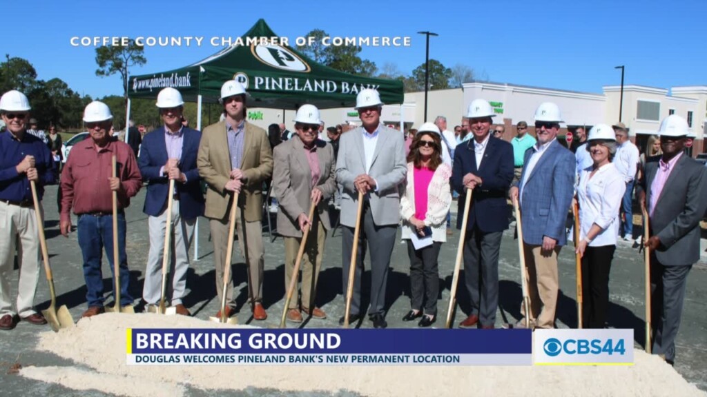 Pineland Bank Breaks Ground On Douglas Branch