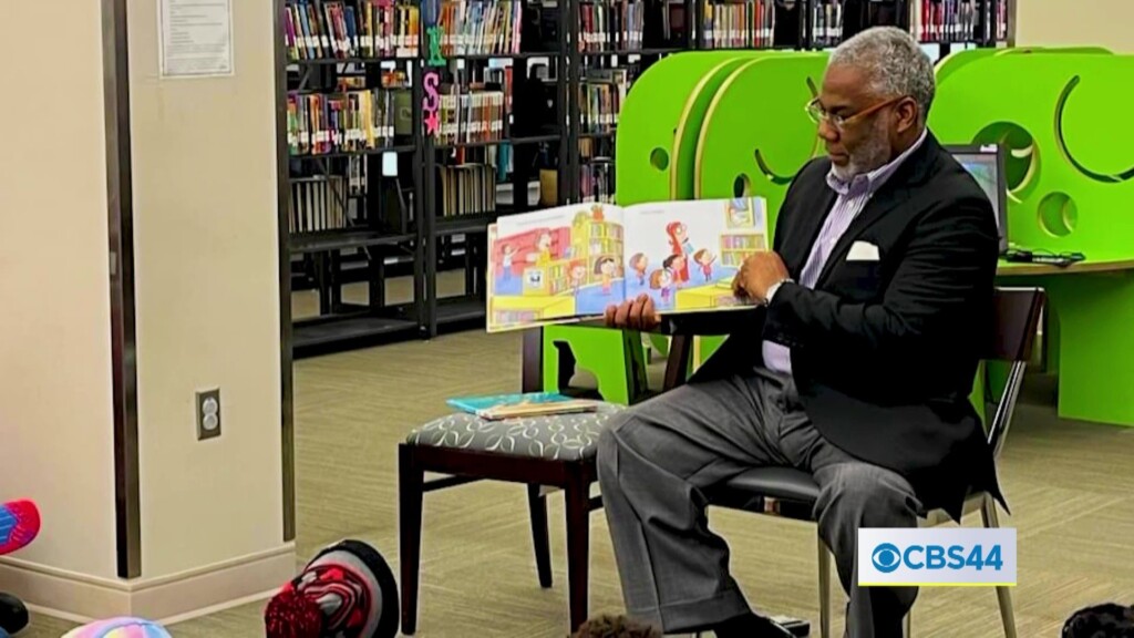 Dougherty Co. Public Library Hosts "community Heroes Storytime"