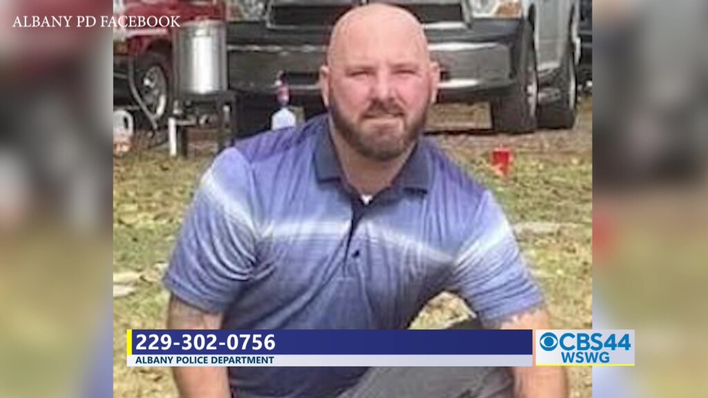 Apd Timothy Cothren Wanted For Questioning