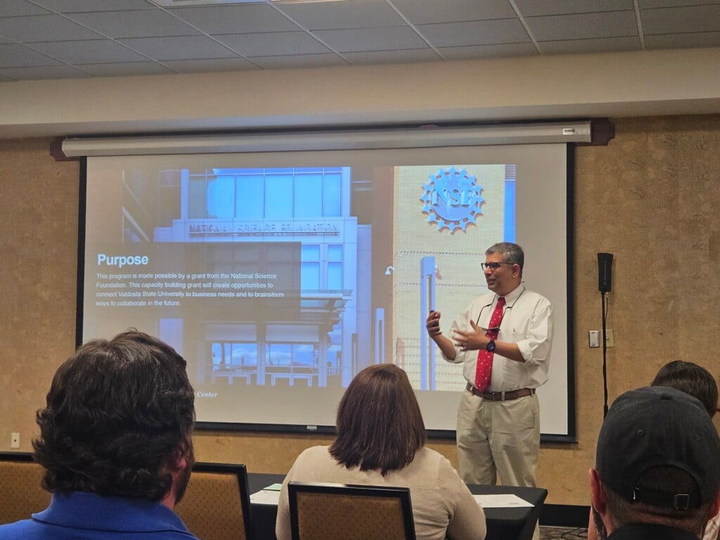 Vsu Professor Dr Krishnendu Roy Presents During The Course Session In Valdosta In May