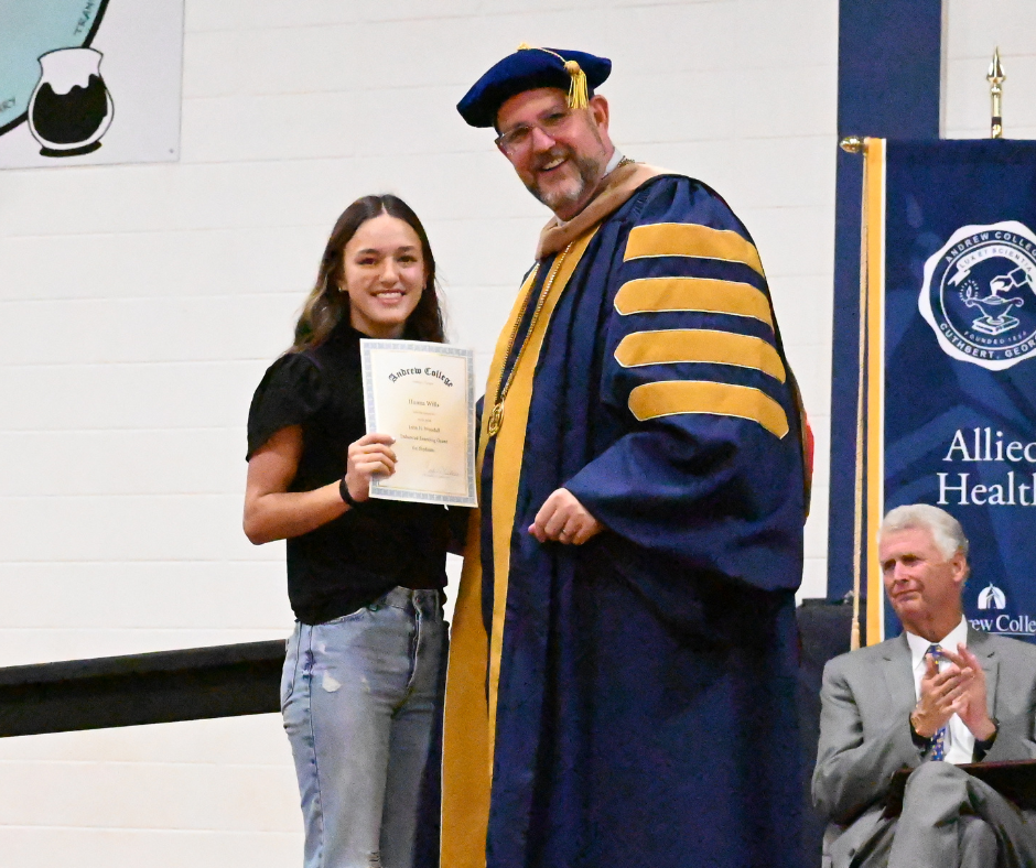 Hanna Wills Receives Woodall Award From Dr Kennedy