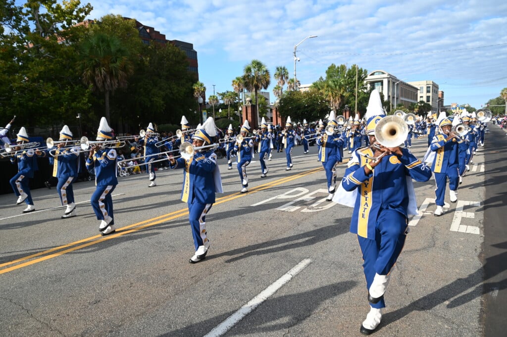 Asu Band