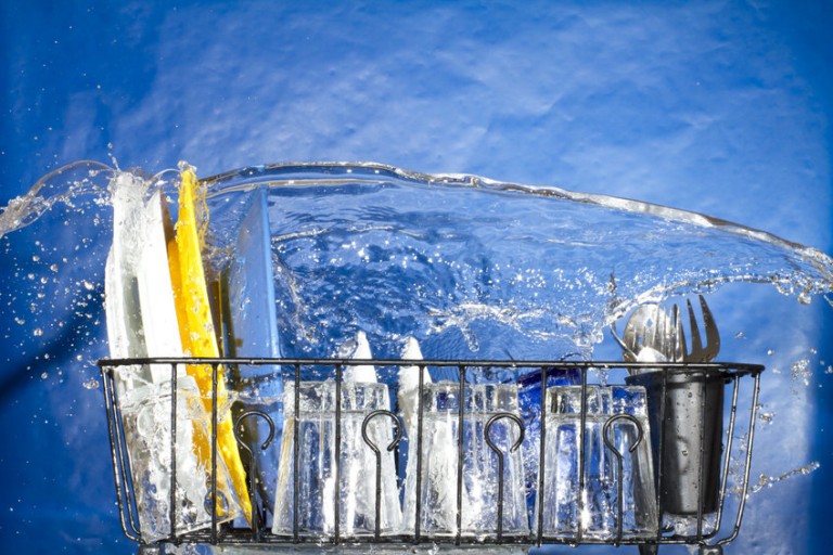 Earth Talk Dishwasher Vs Hand Washing. Which Is More EcoFriendly