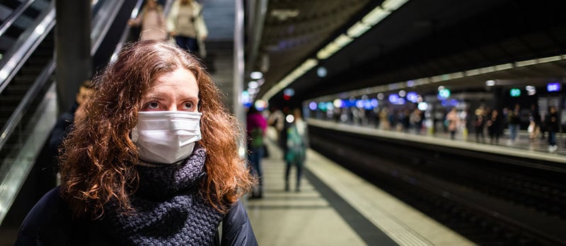 Woman Surgical Mask 139575466 S