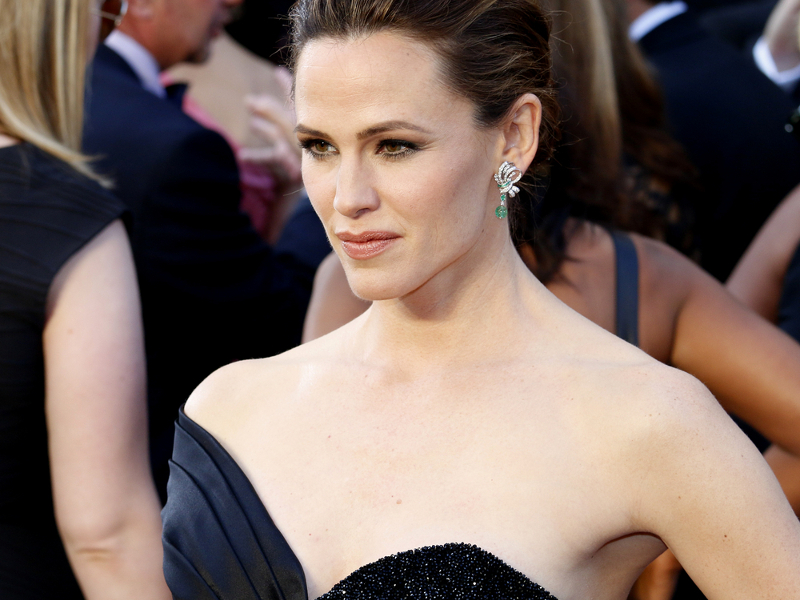 Jennifer Garner Named Hasty Pudding’s 2022 Woman Of The Year