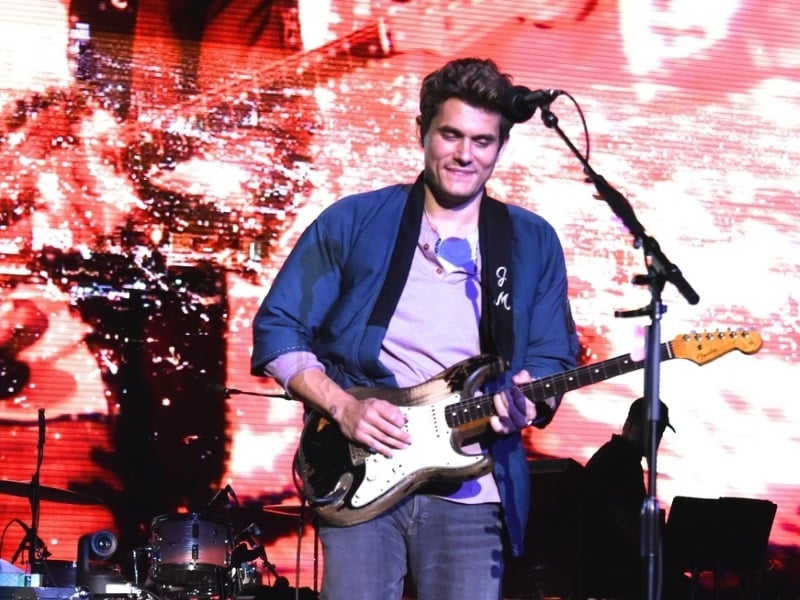 Quickies: John Mayer, Harry Styles