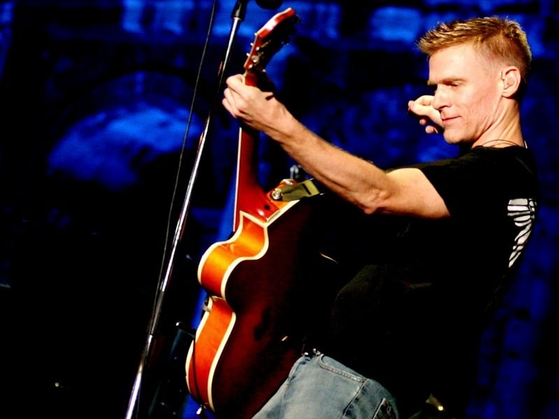 Bryan Adams Becomes One Man Band On New Album