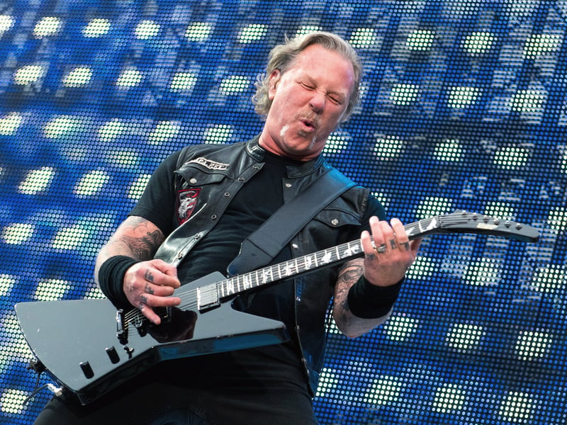 Metallica's James Hetfield & Kirk Hammett Perform National Anthem at SF  Giants Game