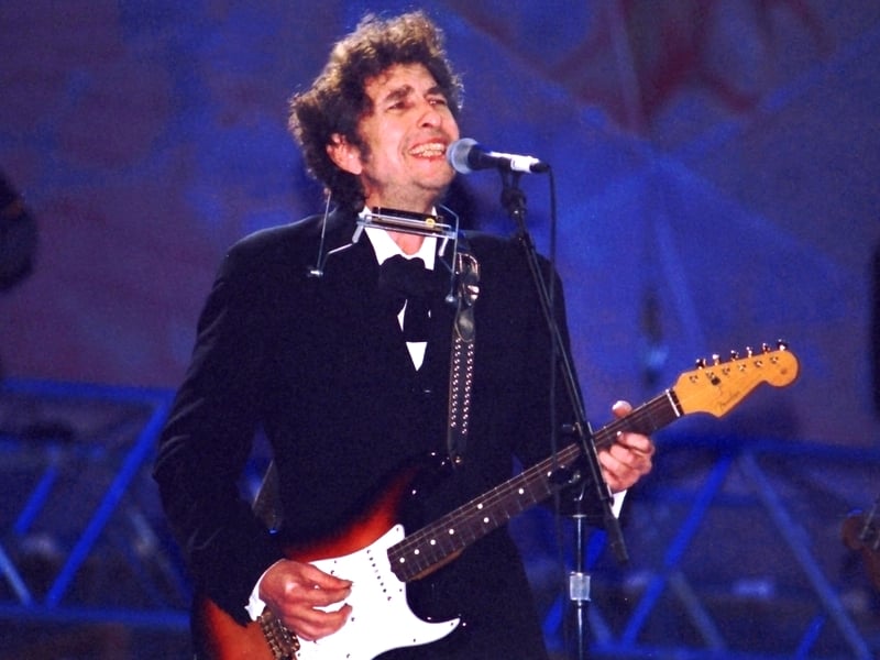 Bob Dylan Publishing First Book In 18 Years