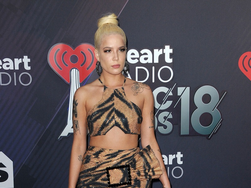 Halsey Mourns The Loss Of Her Dog, Jagger