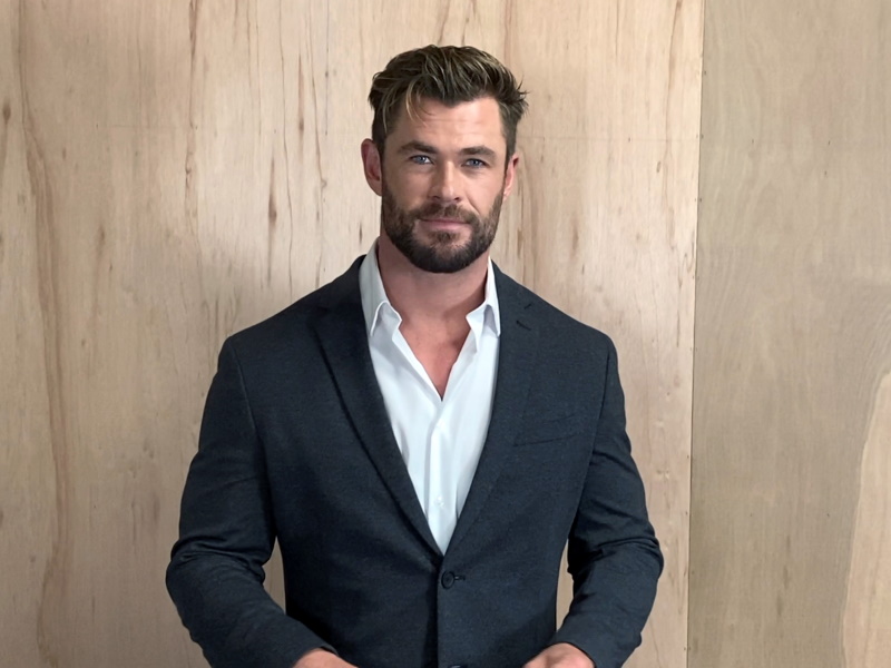 Chris Hemsworth, Natalie Portman, Jon Batiste + More!