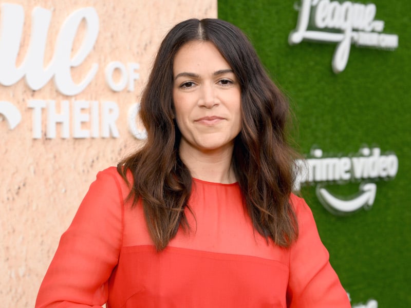 Abbi Jacobson Says ‘a League Of Their Own’ Reboot Helped 95 Year Old Former Baseball Player Come Out
