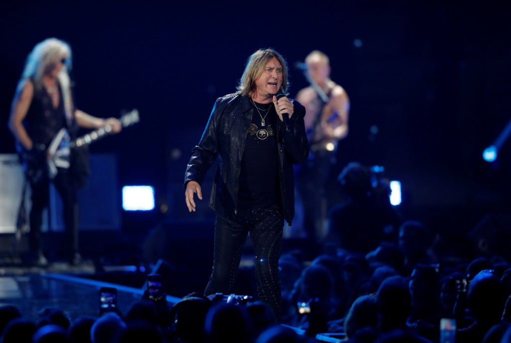 Lead Singer Joe Elliott Performs With Def Leppard During The Iheartradio Music Festival At T Mobile Arena In Las Vegas