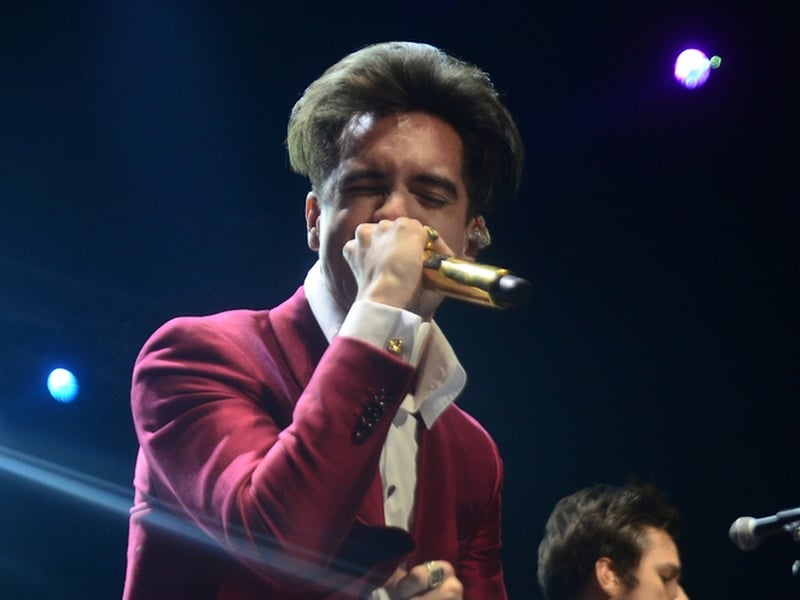 Panic! At The Disco Drops ‘don’t Let The Light Go Out’