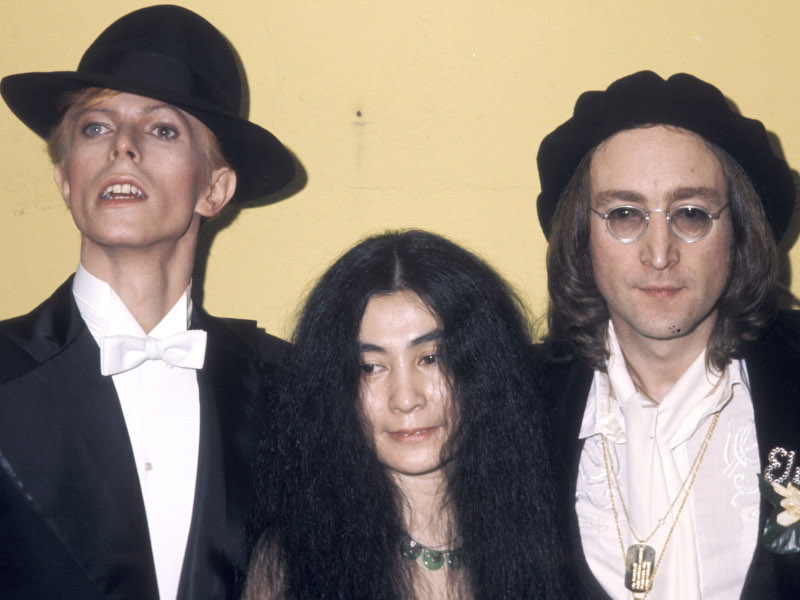 Flashback: David Bowie Hits Number One With ‘fame’