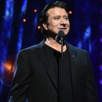 Steve Perry Teases New Holiday Song Online