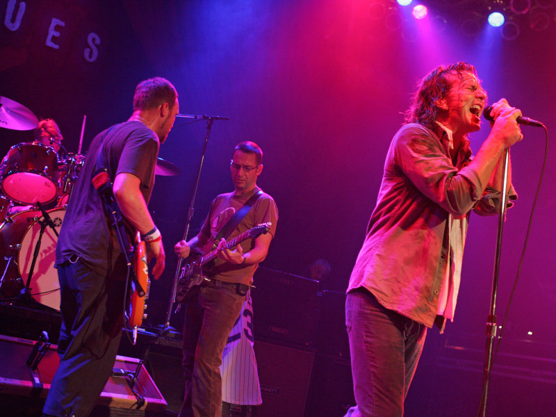 Pearl Jam Rolls Out Mini Summer Tour
