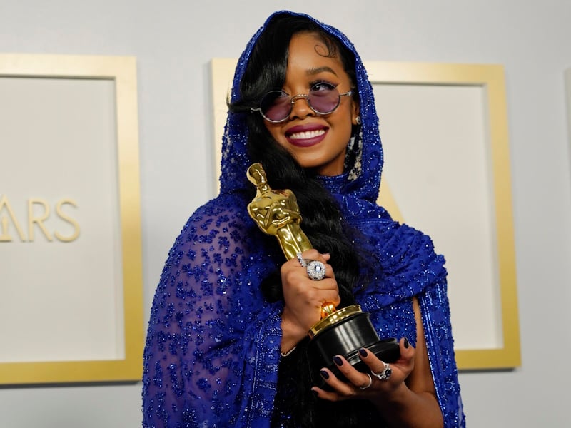 H.e.r. Looking To Complete Her Egot With New Broadway Show