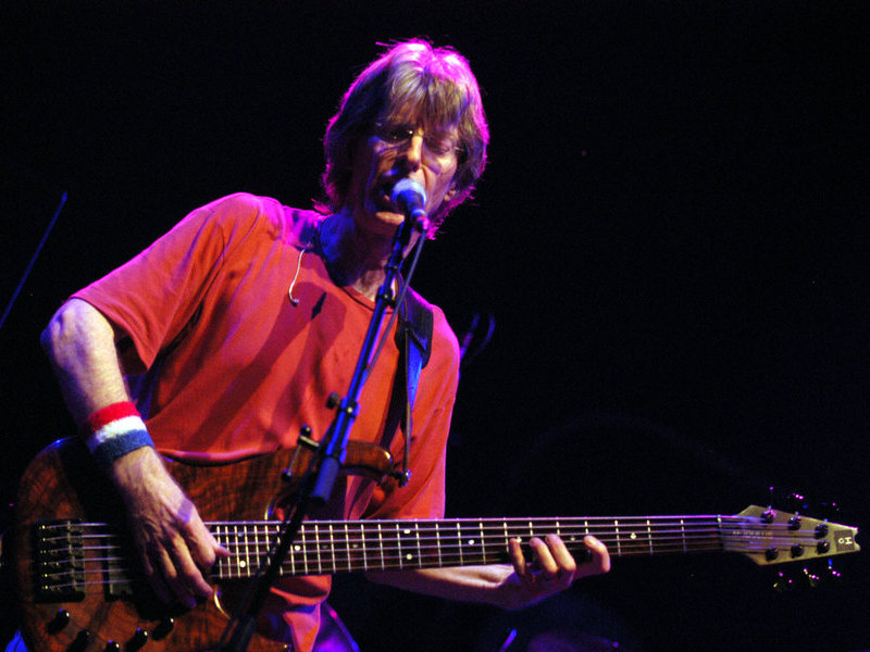 Phil Lesh Dies At 84, Grateful Dead’s Surviving Members Pay Tribute, “today We Lost A Brother”