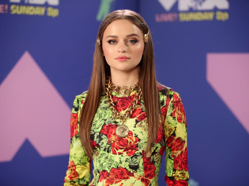 Joey King Suffers Burns On Face & Neck While Cooking With Hot Oil
