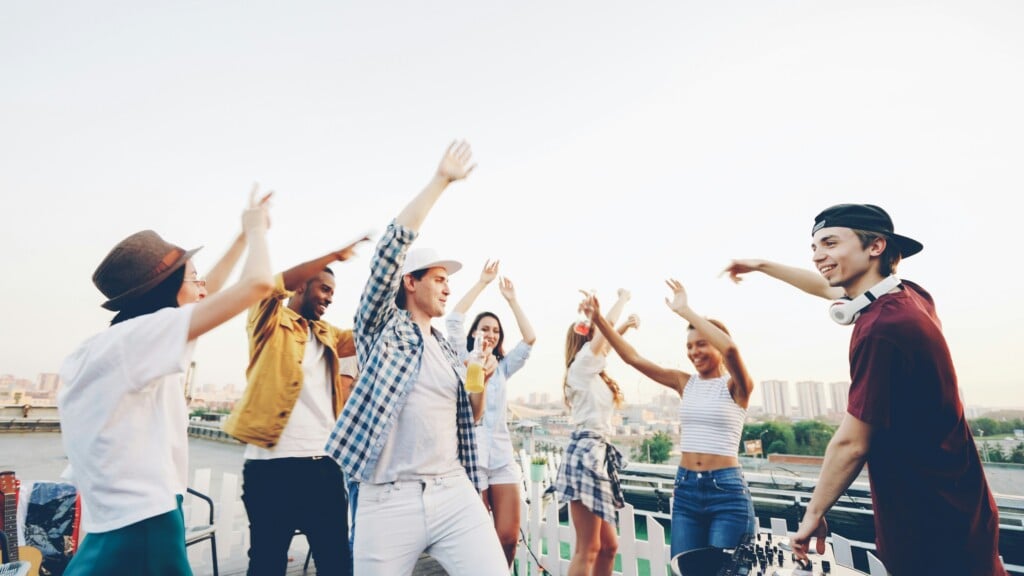 Vitaly Gariev Vra4purcw18 Unsplash