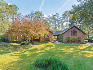 Golf Course Home