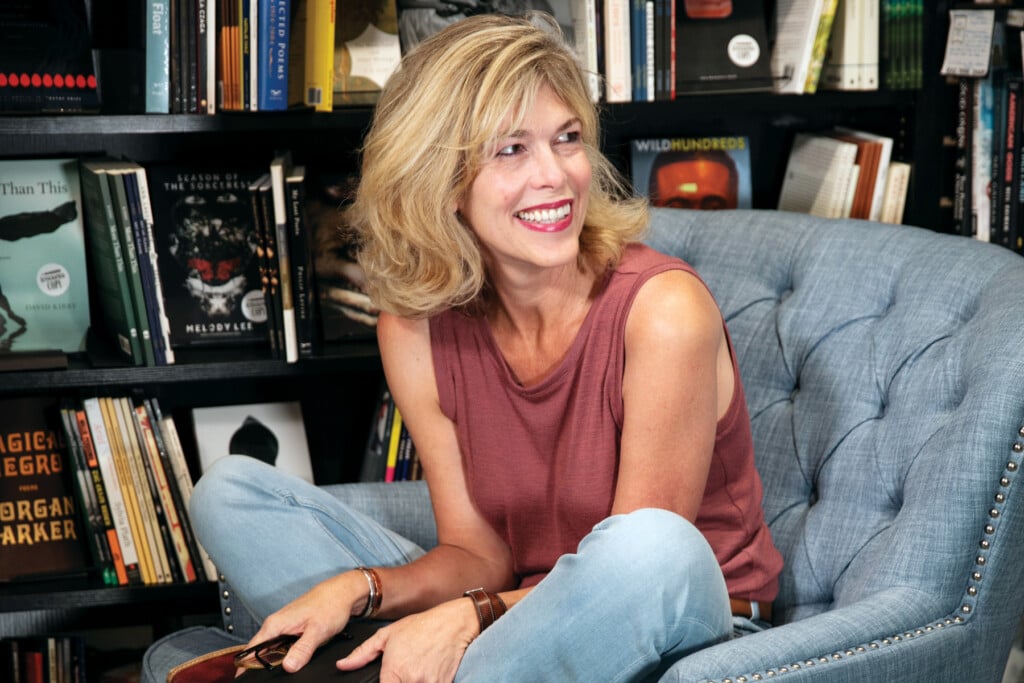 Sally Bookstore 11 Web 1800x1200