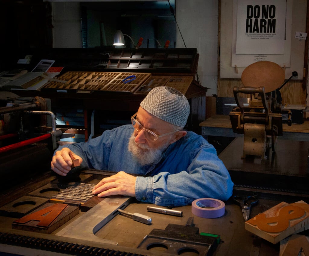 51689325145 0425071025 O Web