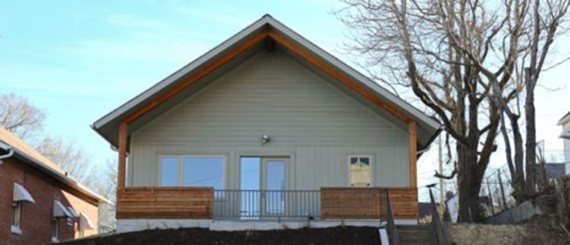 A New Energy Efficient House In Strawberry Hill Proves Downtown