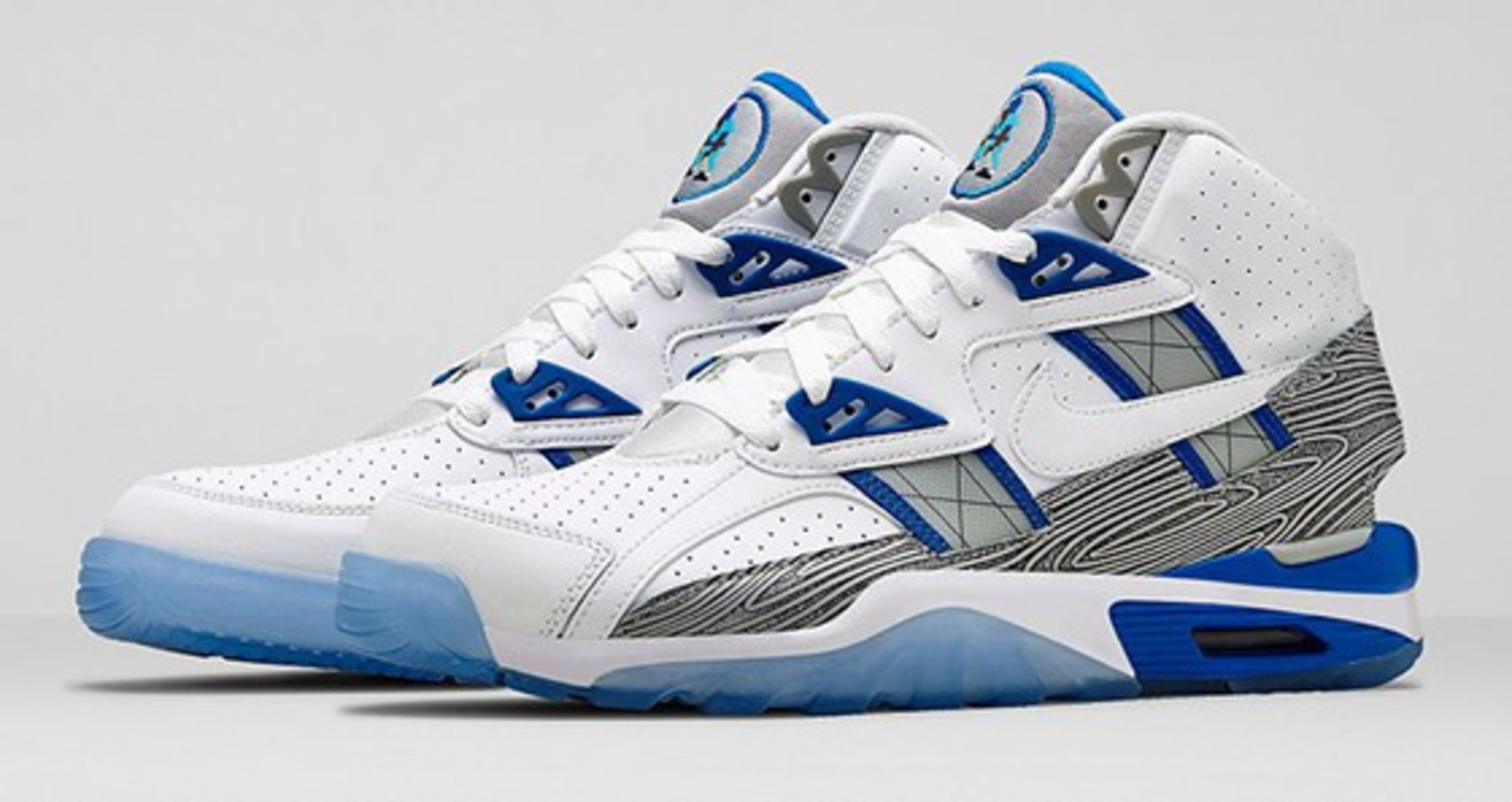 Nike pays tribute to Royals' Bo Jackson via heinous blue Blazer Mids